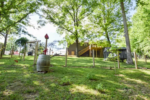 $369,900 | 421 Marlin Lane, Westmoreland, TN 37186