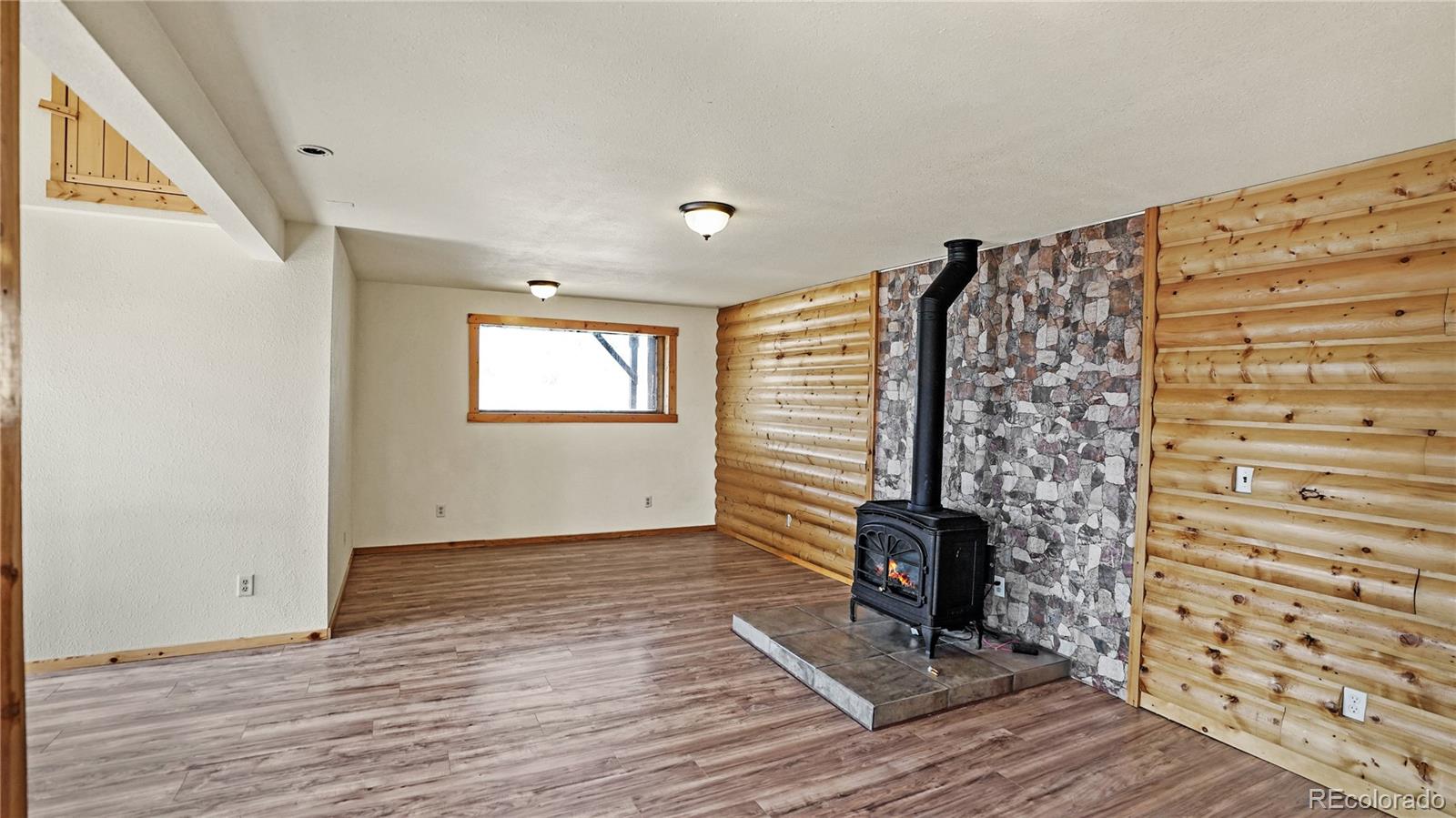 259 Falcon Road Como, CO 80432 - Photo 8 of 35