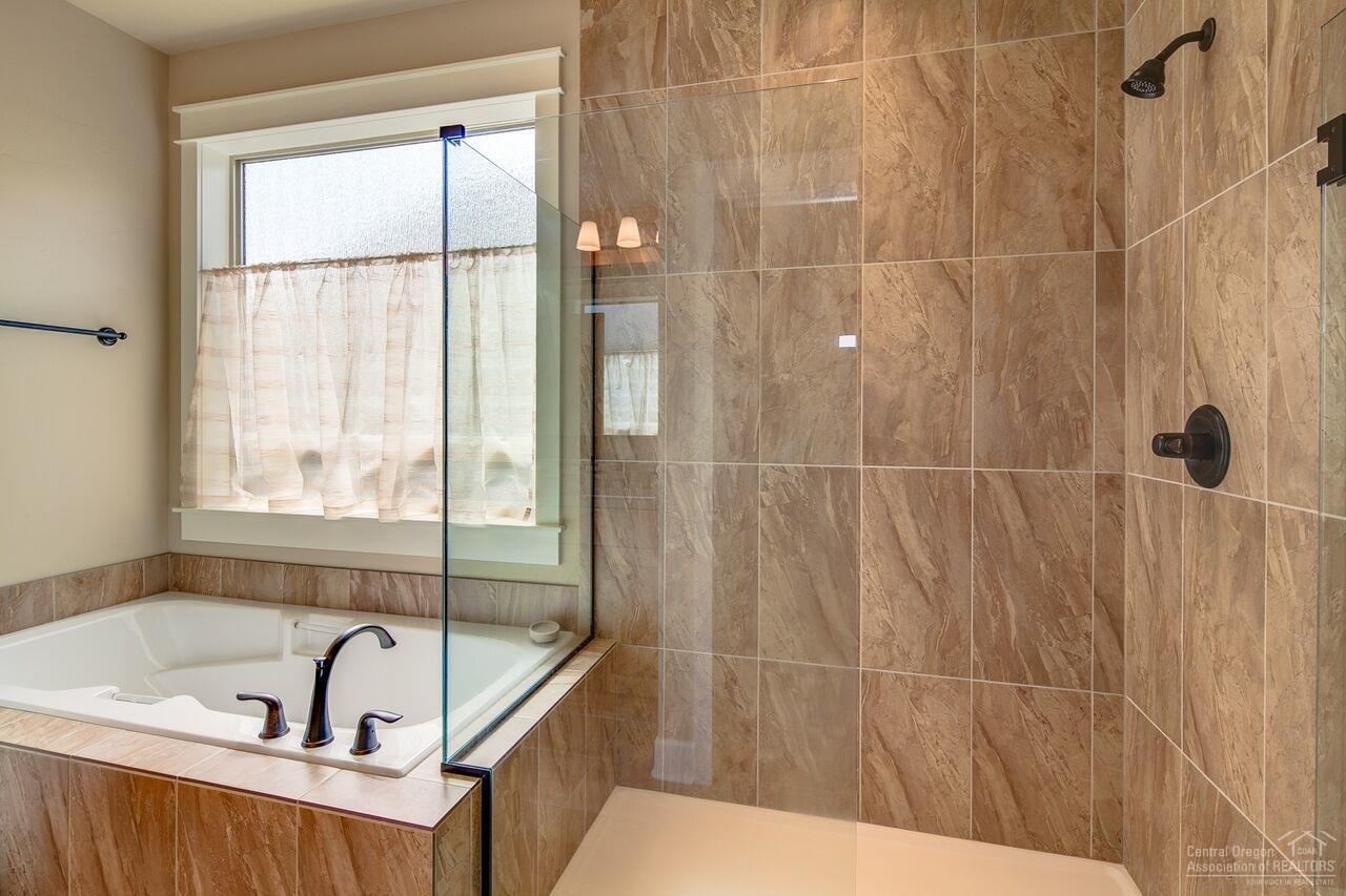 61061 Manhae Loop Bend, OR 97702 - Photo 15 of 25 Upscale Shower with Tiled walls to the c
