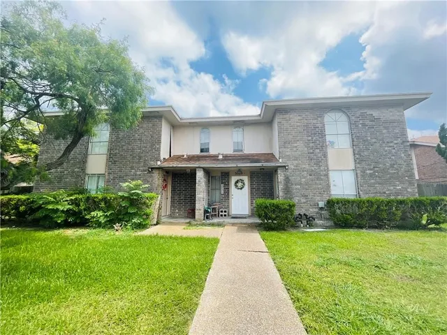 $1,300 | 5069 Wingfoot Lane, Unit C, Corpus Christi, TX 78413