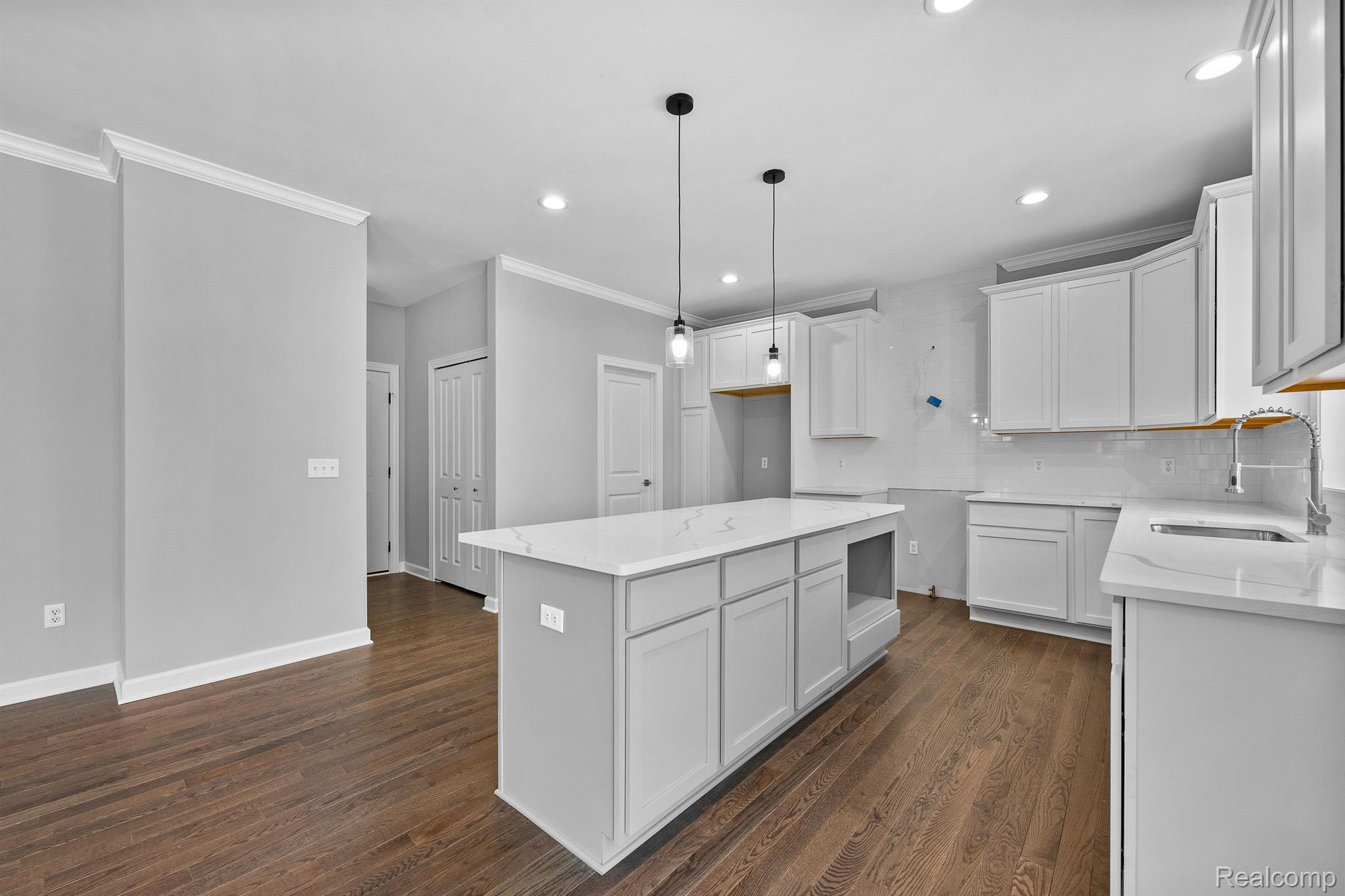 16142 Catalpa Ridge Holly, MI 48442 - Photo 11 of 25 Gallery Image 11