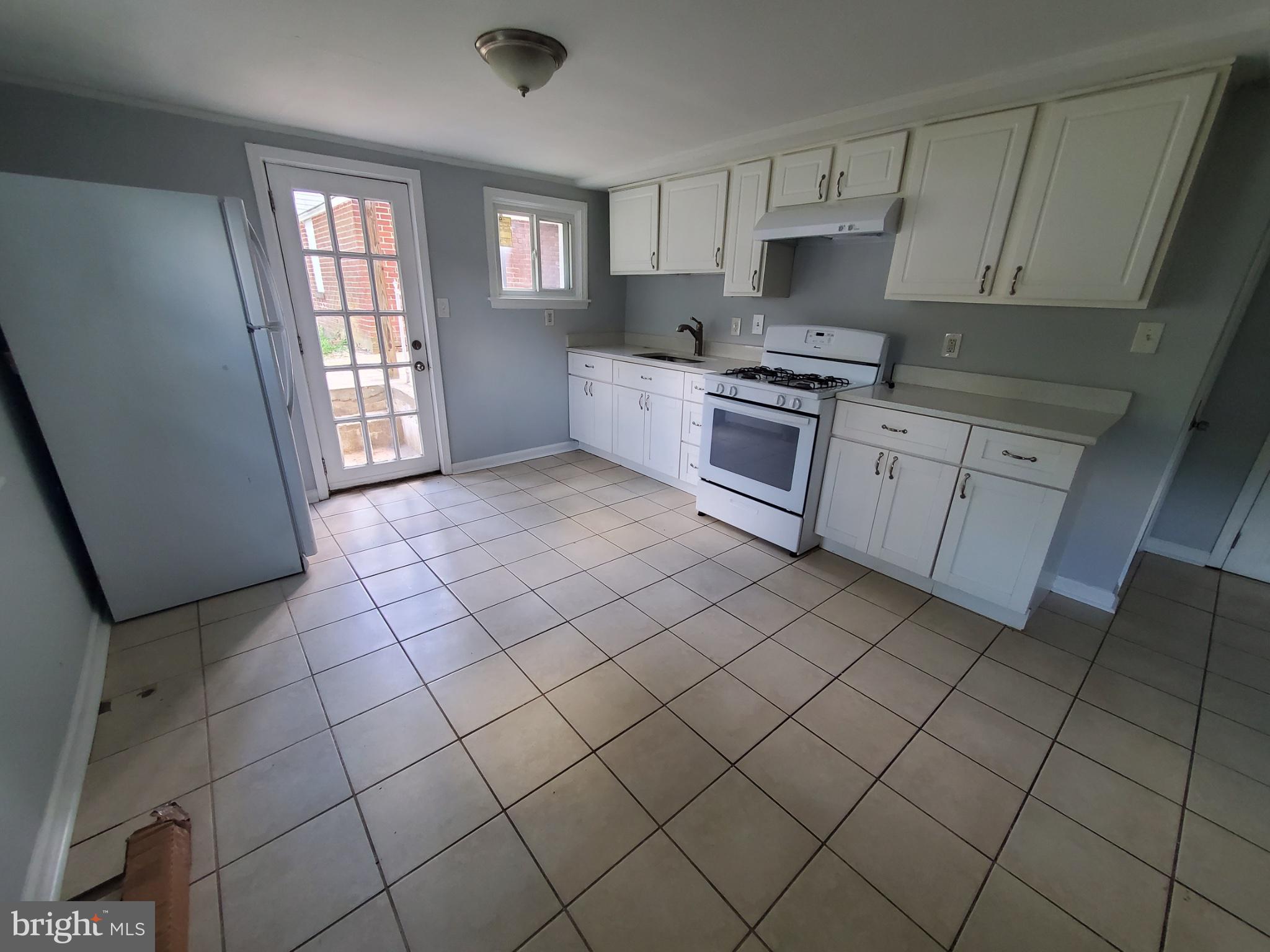 301 Westowne Road, Unit 1 Baltimore, MD 21229 - Photo 6 of 22 Gallery Image 6