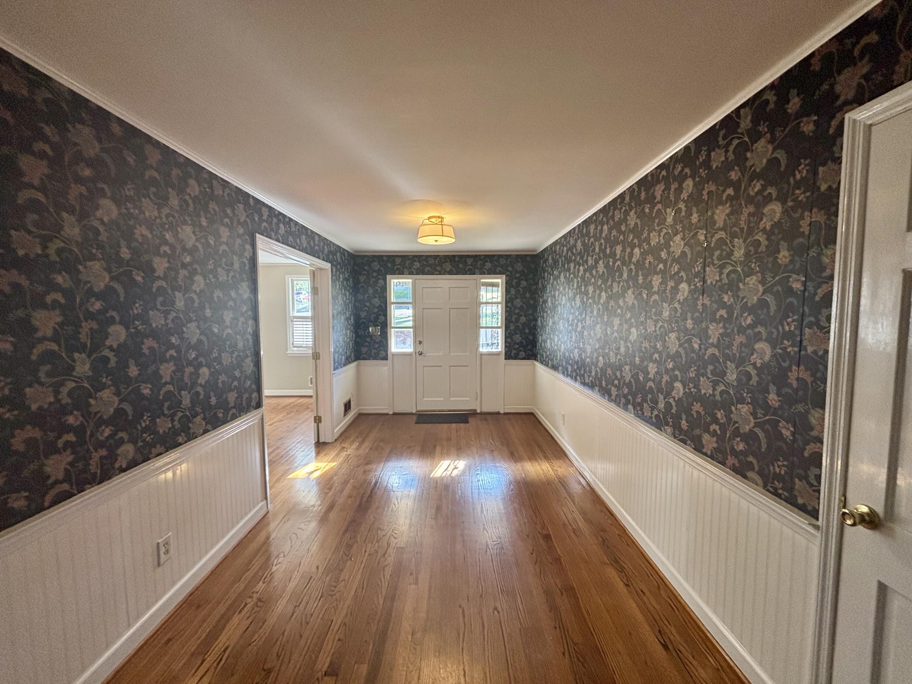 807 Barrett Lane Augusta, GA 30909 - Photo 3 of 21 IMG_1269