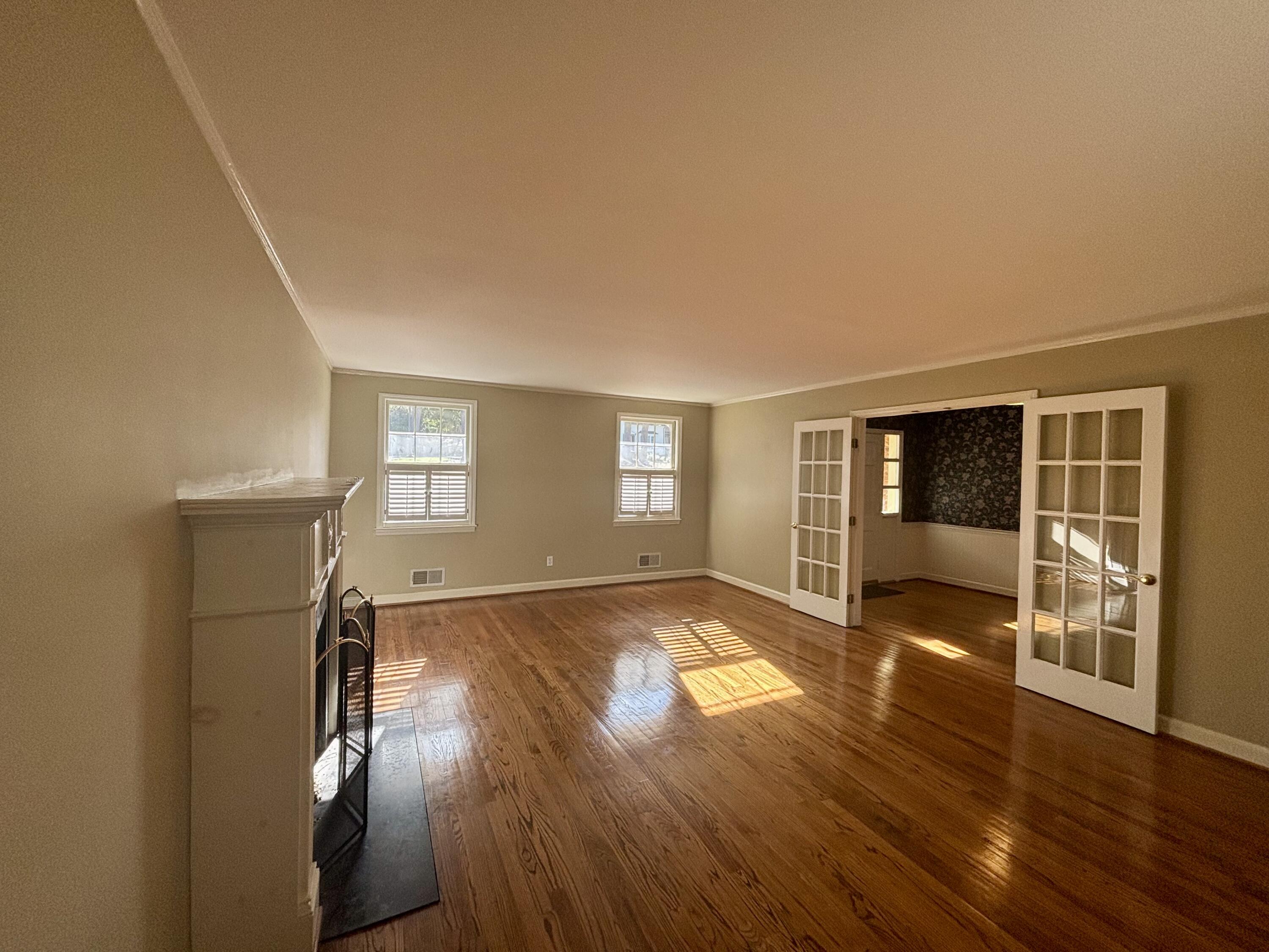 807 Barrett Lane Augusta, GA 30909 - Photo 8 of 21 IMG_1271