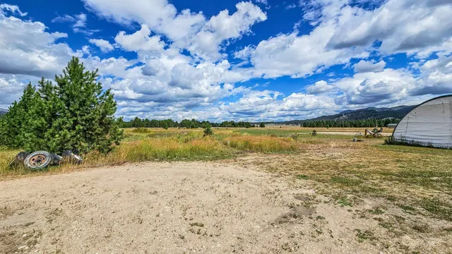 $549,000 | 101 Sixty Lane, Cascade, ID 83611