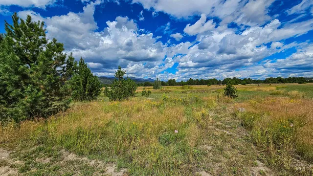 $549,000 | 101 Sixty Lane, Cascade, ID 83611