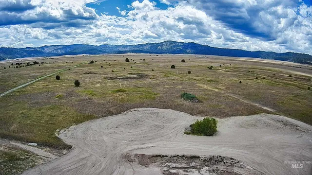 $549,000 | 101 Sixty Lane, Cascade, ID 83611