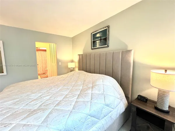 $3,500 | 125 South Ocean Avenue, Unit 603, Palm Beach Shores, FL 33404