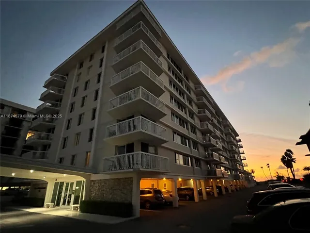 a view of a tall building