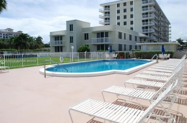 $3,500 | 125 South Ocean Avenue, Unit 603, Palm Beach Shores, FL 33404