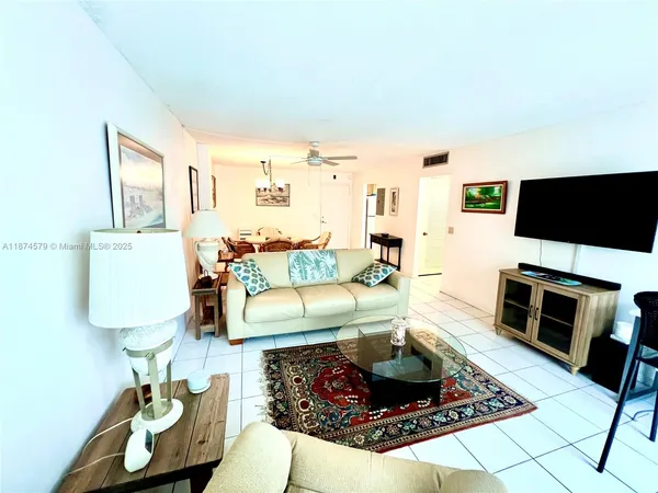 $3,500 | 125 South Ocean Avenue, Unit 603, Palm Beach Shores, FL 33404