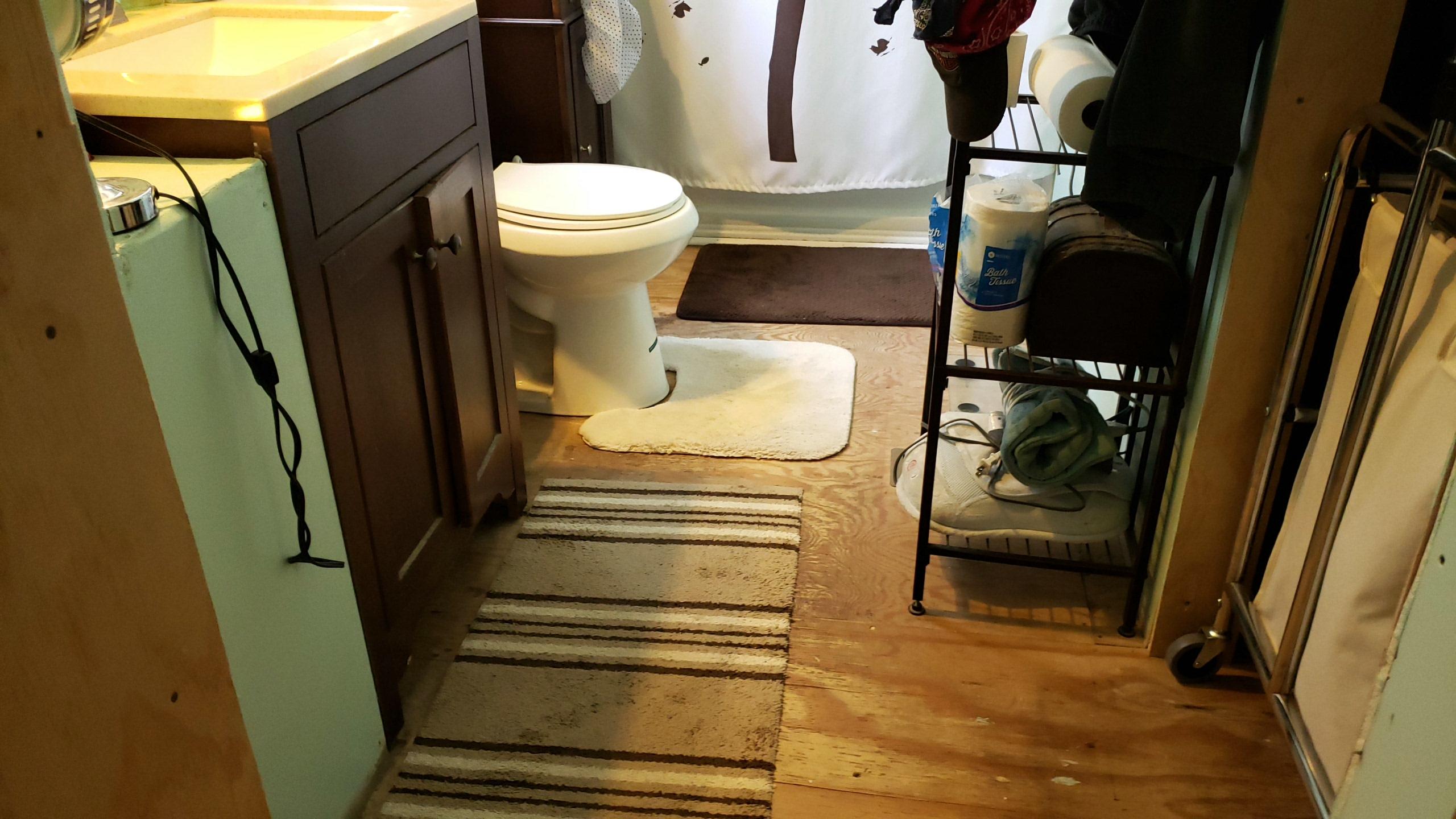 1605 Teal Marsh Road Charleston, SC 29412 - Photo 7 of 16 Bathroom