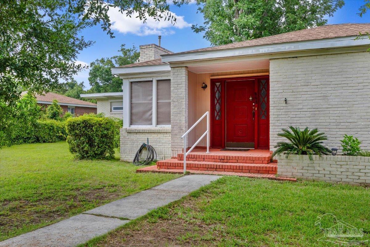 968 East Burgess Road Pensacola, FL 32504 - Photo 2 of 21