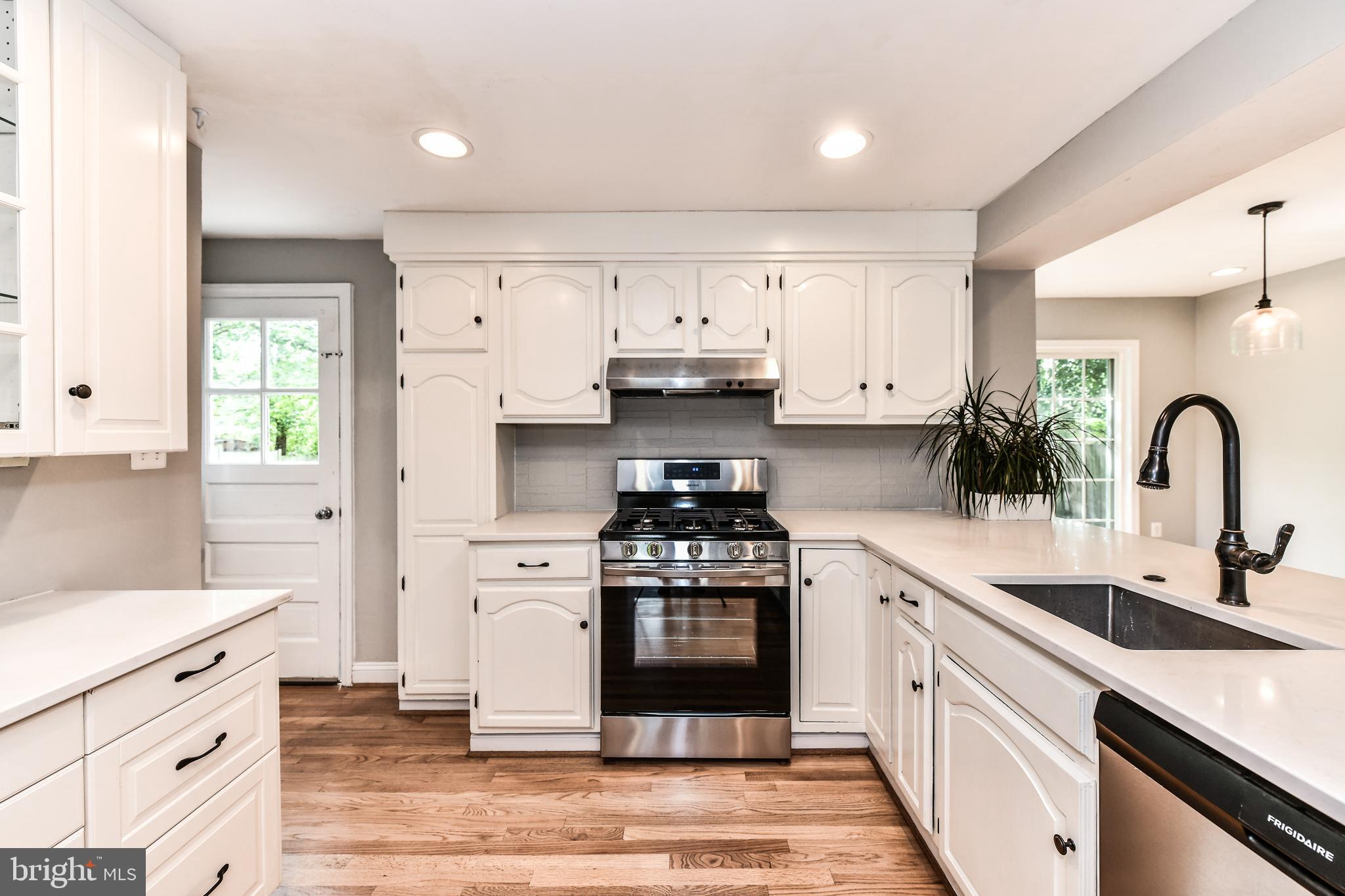 2522 Forest Glen Road Silver Spring, MD 20910 - Photo 11 of 63