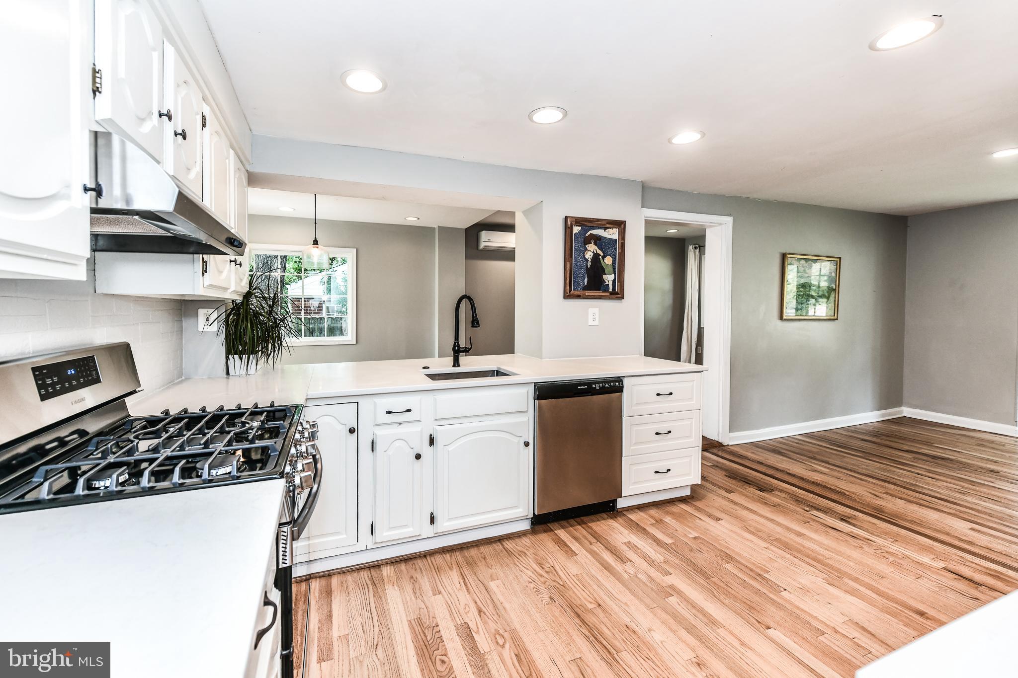 2522 Forest Glen Road Silver Spring, MD 20910 - Photo 12 of 63