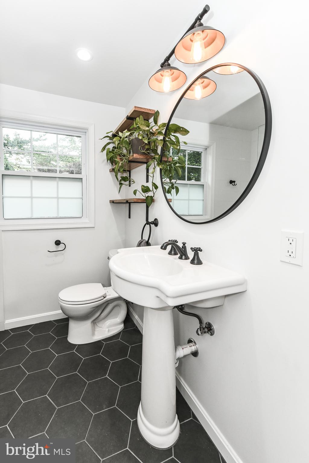 2522 Forest Glen Road Silver Spring, MD 20910 - Photo 23 of 63