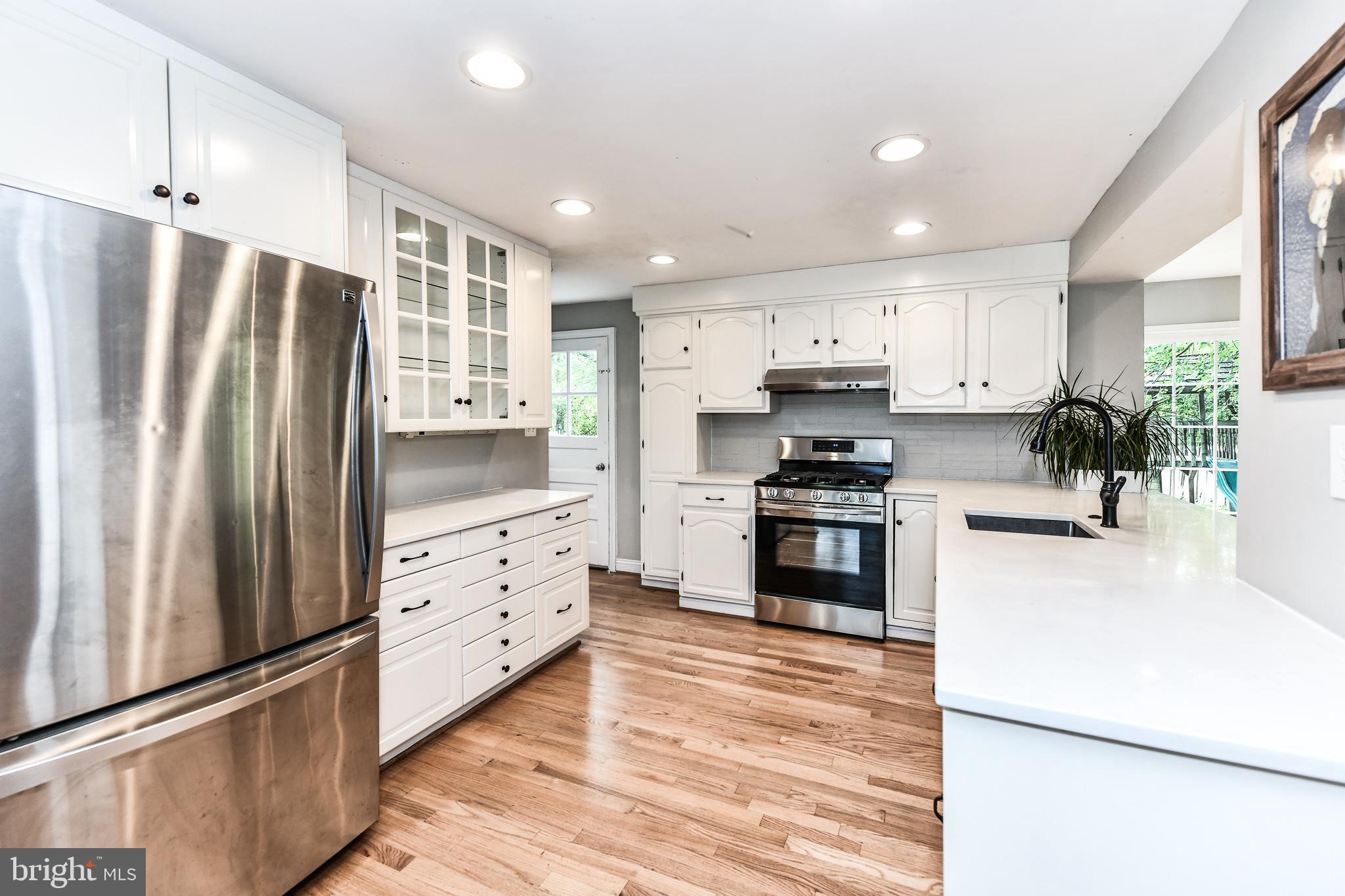 2522 Forest Glen Road Silver Spring, MD 20910 - Photo 10 of 63