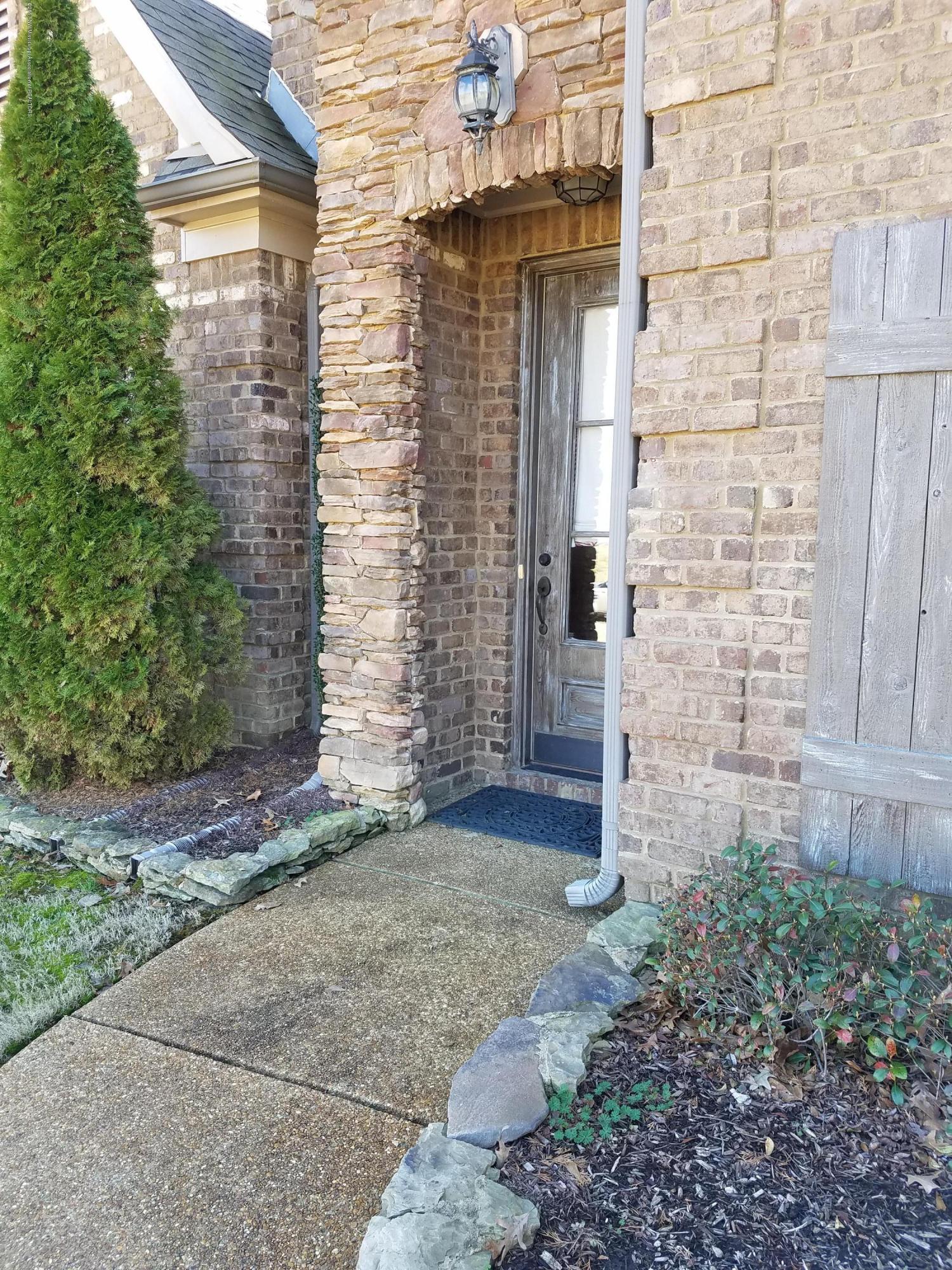 14161 Chapel Ridge Trail Olive Branch, MS 38654 - Photo 4 of 37 20170219_130515