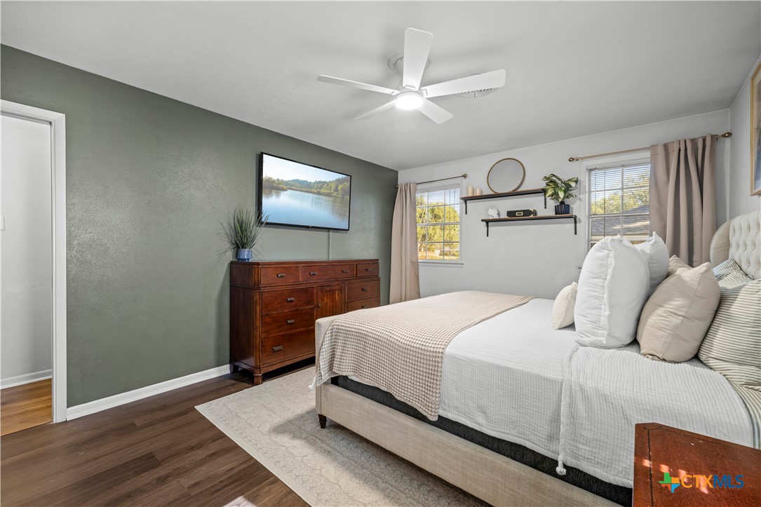2601 Linwood Road Temple, TX 76502 - Photo 25 of 41 a bedroom with a bed and a flat screen tv