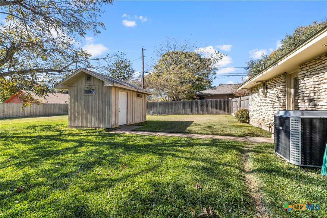 2601 Linwood Road Temple, TX 76502 - Photo 32 of 41 a view of a house with backyard and sitting area
