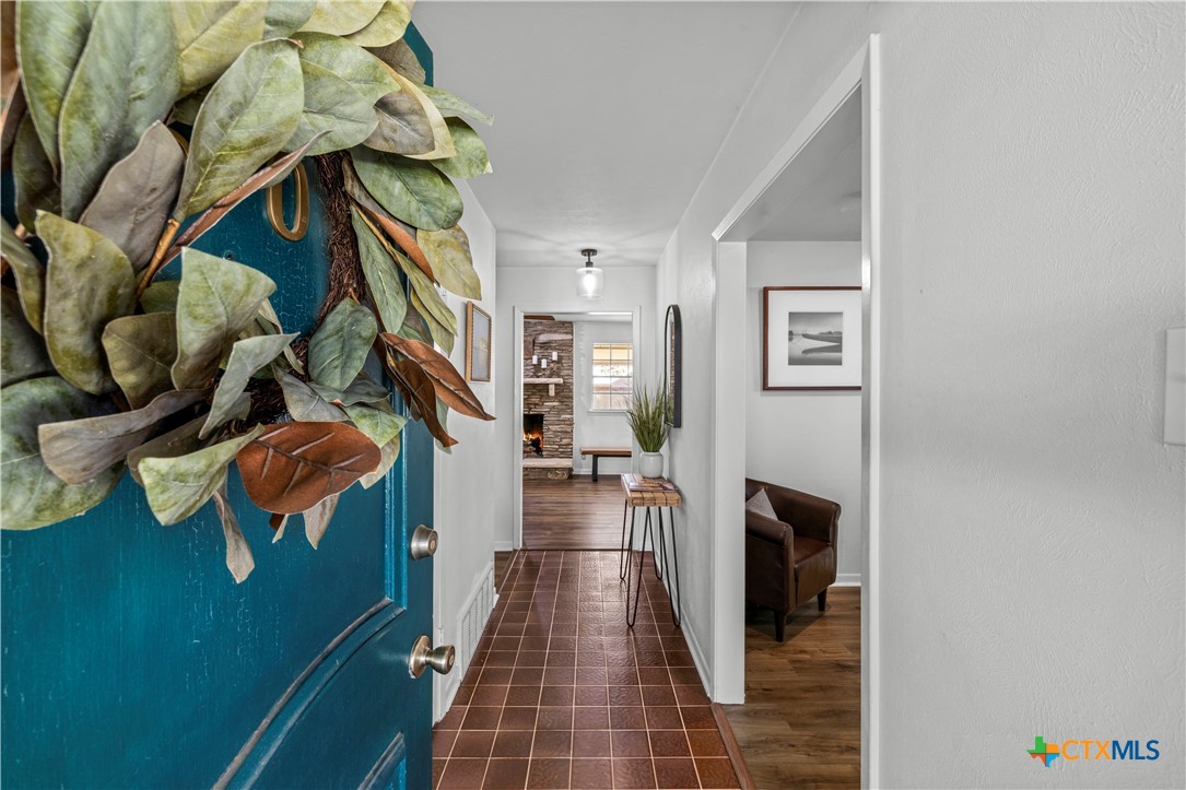 2601 Linwood Road Temple, TX 76502 - Photo 5 of 41 a hallway with a view of living room