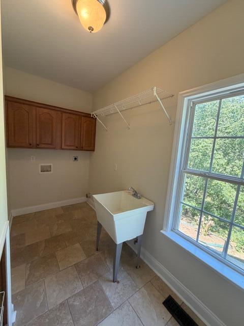 111 Will Ridge Drive Ringgold, GA 30736 - Photo 10 of 26 Laundry room on main level