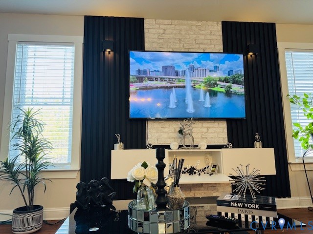 378 Halls Store Road Mineral, VA 23117 - Photo 8 of 35 a living room with furniture and a window