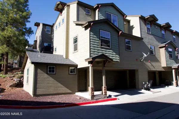 $569,000 | 2562 West Cripple Creek Drive, Flagstaff, AZ 86001