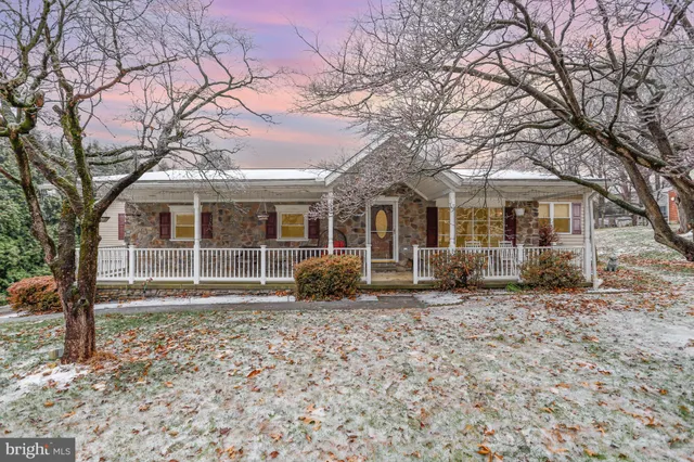 $367,500 | 1340 Windsor Road, Red Lion, PA 17356