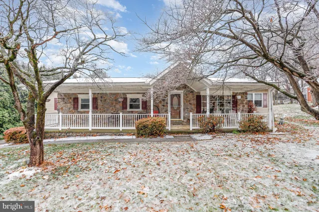 $367,500 | 1340 Windsor Road, Red Lion, PA 17356