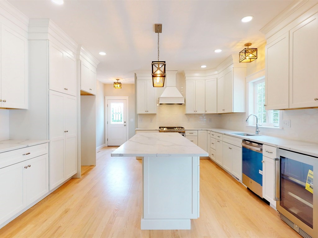 22 Forbes Road Hudson, MA 01749 - Photo 17 of 42 Gallery Image 17