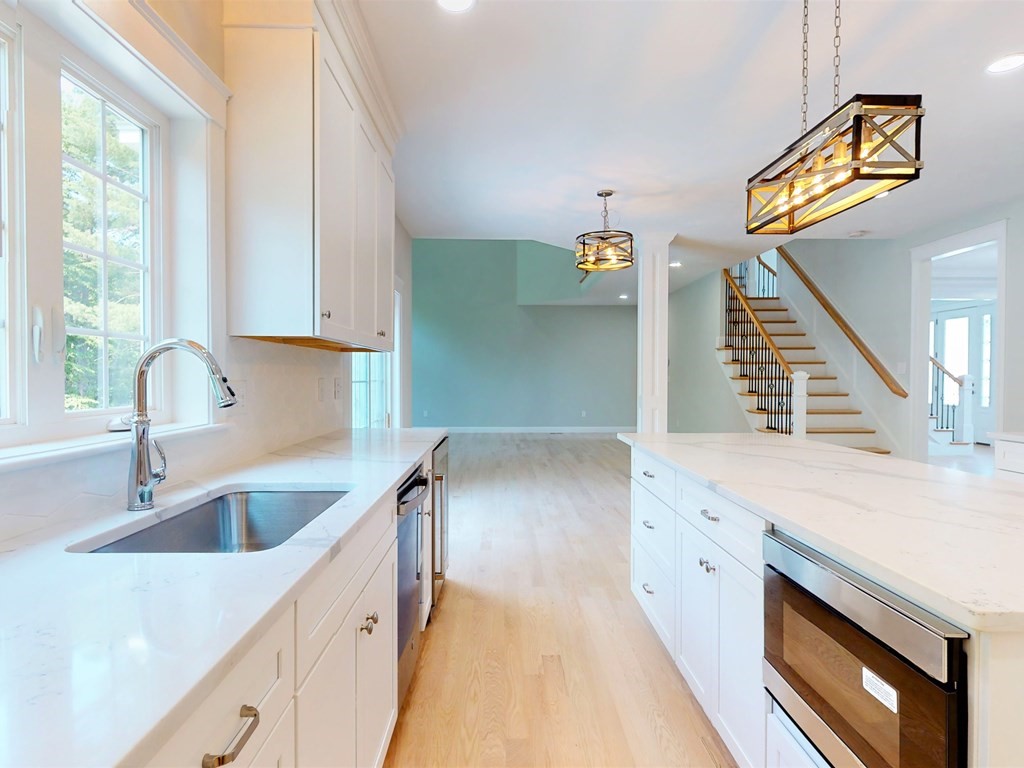 22 Forbes Road Hudson, MA 01749 - Photo 18 of 42 Gallery Image 18