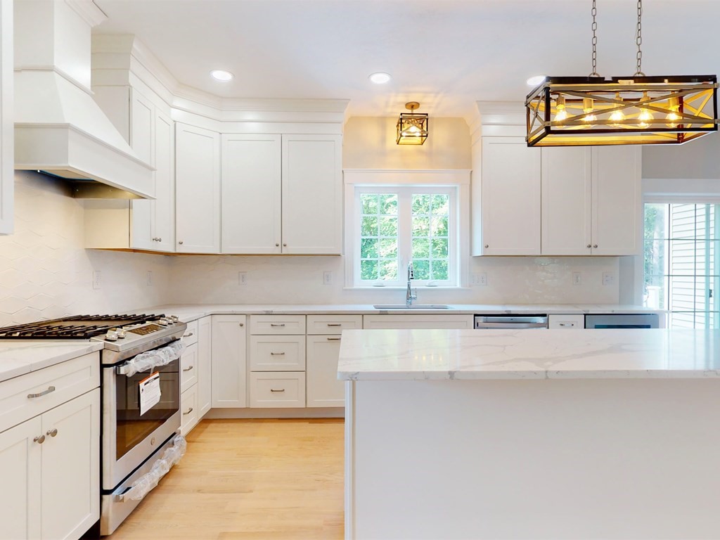 22 Forbes Road Hudson, MA 01749 - Photo 19 of 42 Gallery Image 19