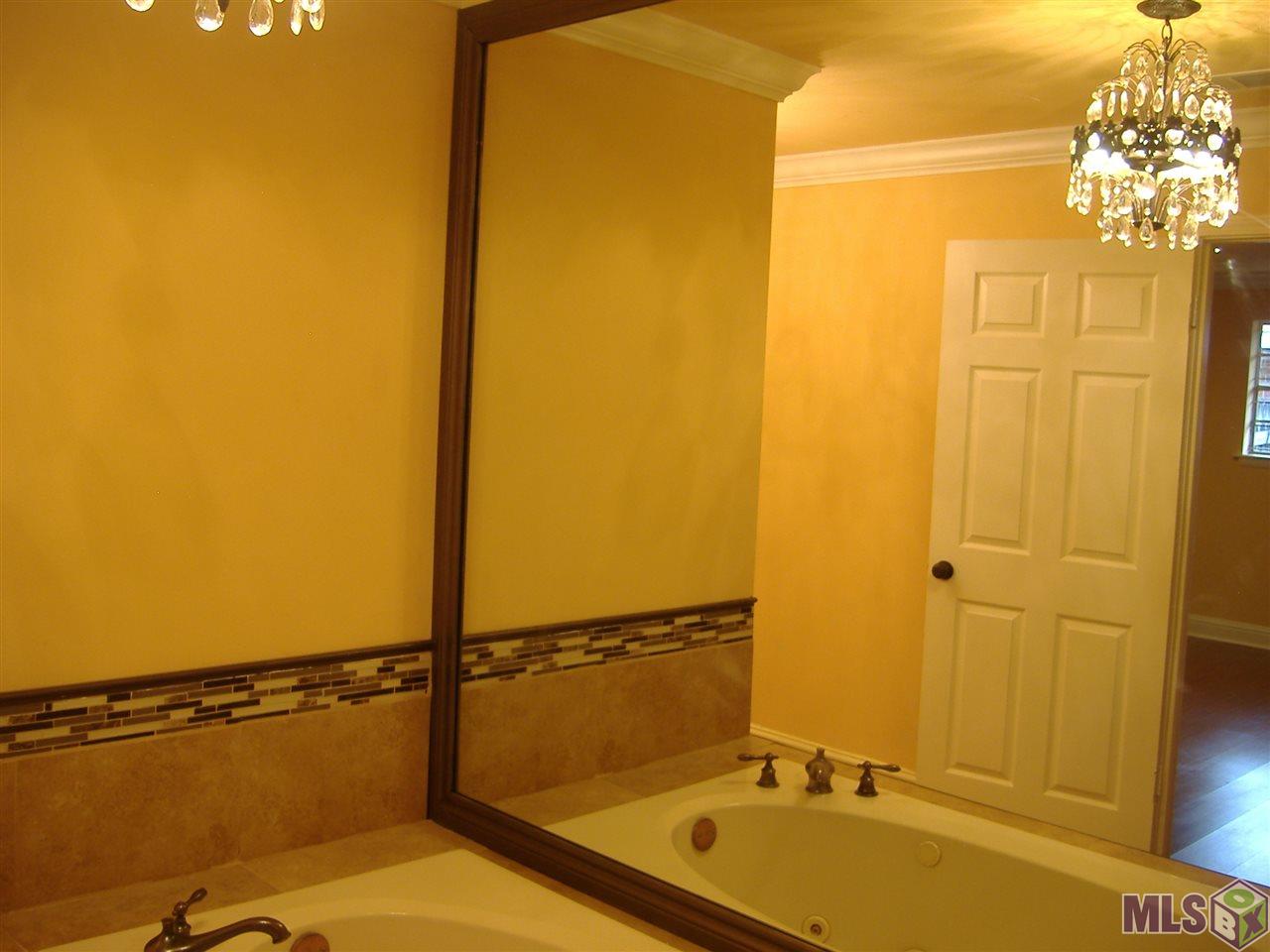 6230 Vale Street Baton Rouge, LA 70812 - Photo 20 of 22 Gallery Image 20