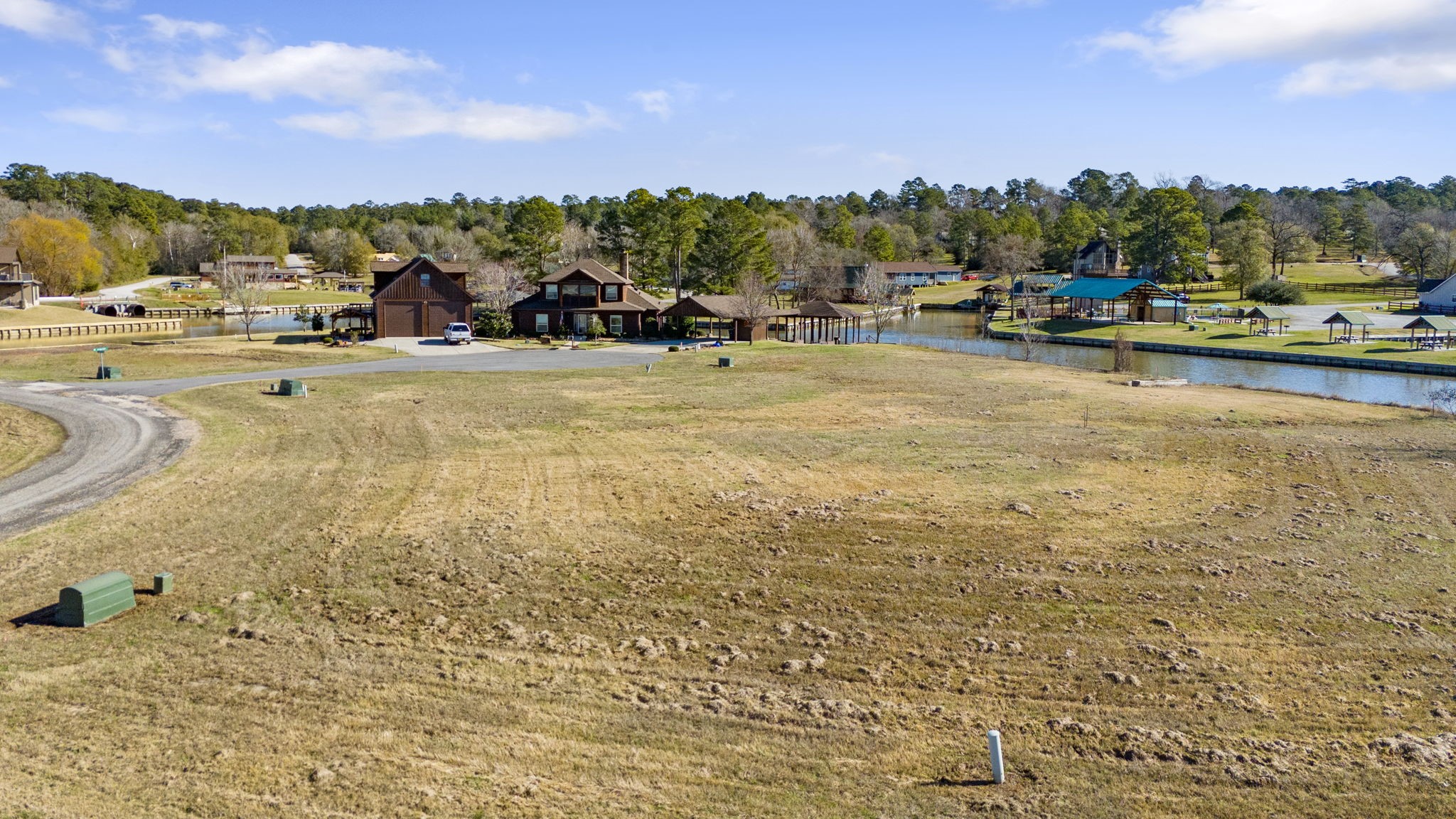 5 Island Point Huntsville, TX 77340 - Photo 8 of 15 Flat and ready to build on....