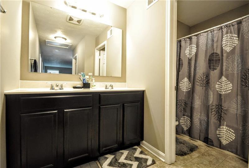 217 West Country Barn Road Houston, PA 15342 - Photo 18 of 23