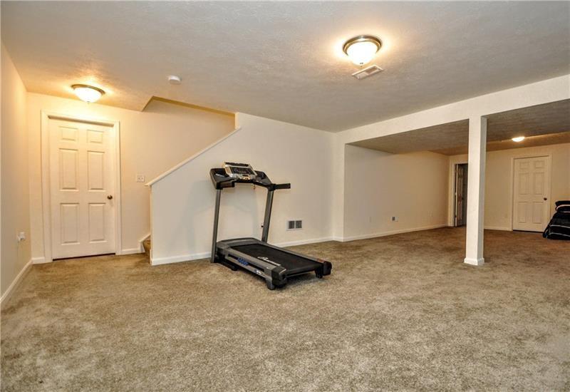 217 West Country Barn Road Houston, PA 15342 - Photo 20 of 23