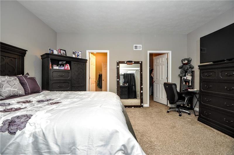 217 West Country Barn Road Houston, PA 15342 - Photo 10 of 23