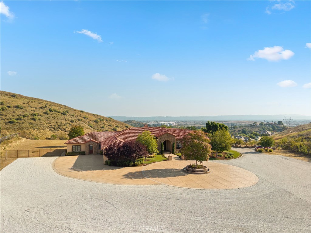 10727 West Stallion Ranch Road Shadow Hills, CA 91040 - Photo 34 of 43