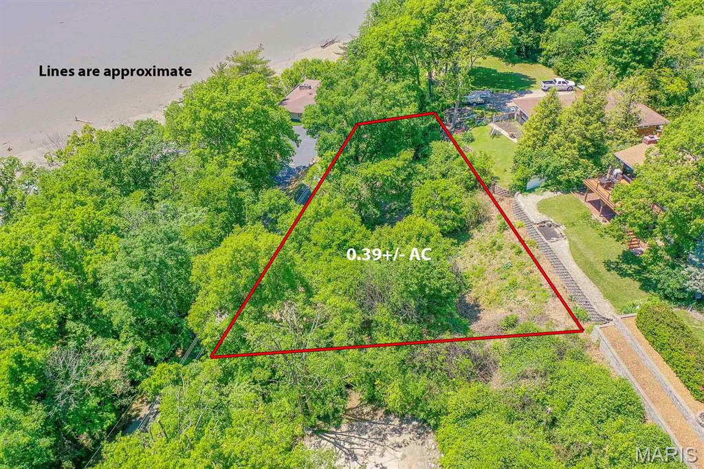 3100 Illini Trail Godfrey, IL 62035 - Photo 8 of 10