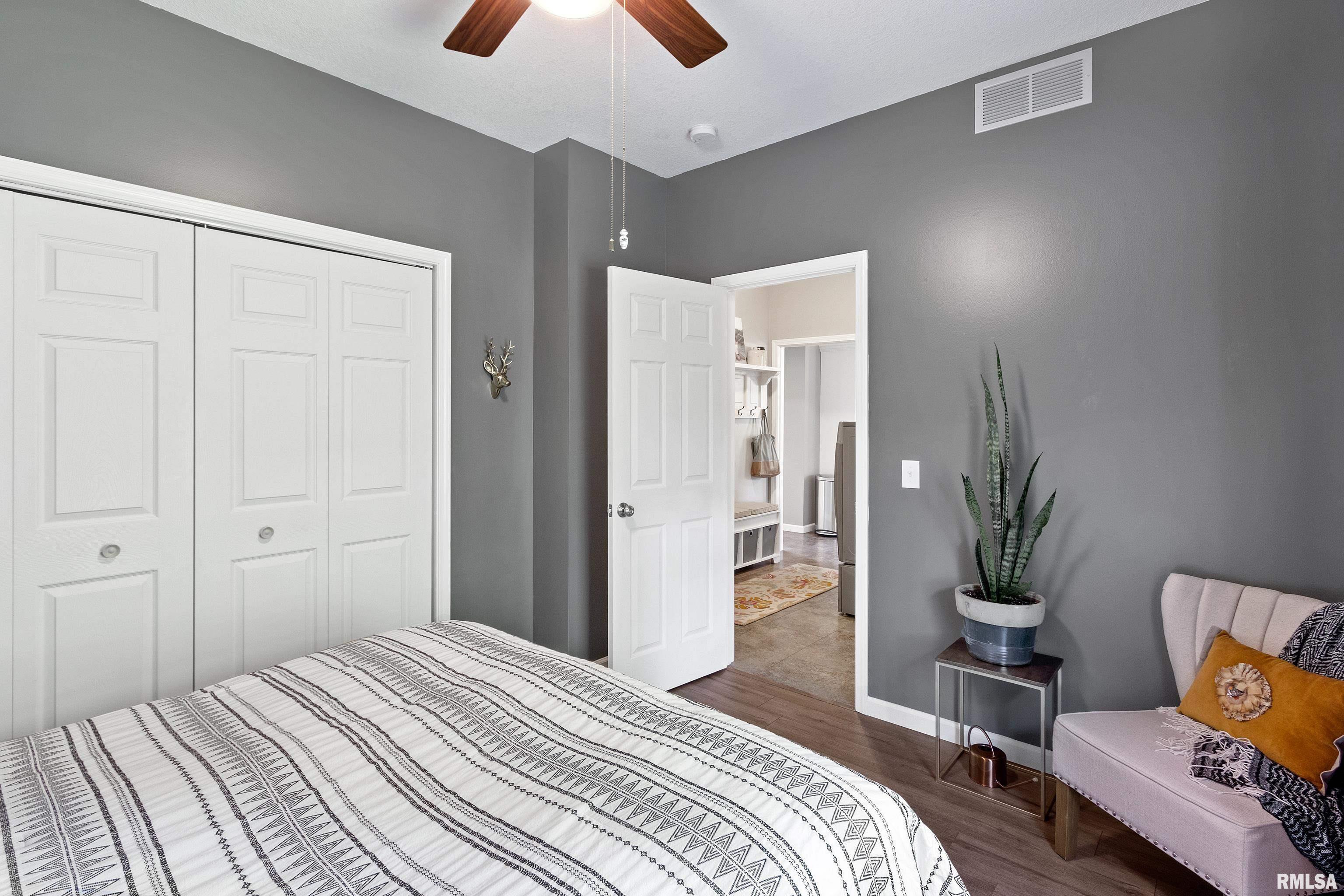 1703 West Geneva Road Peoria, IL 61615 - Photo 17 of 39 Gallery Image 17