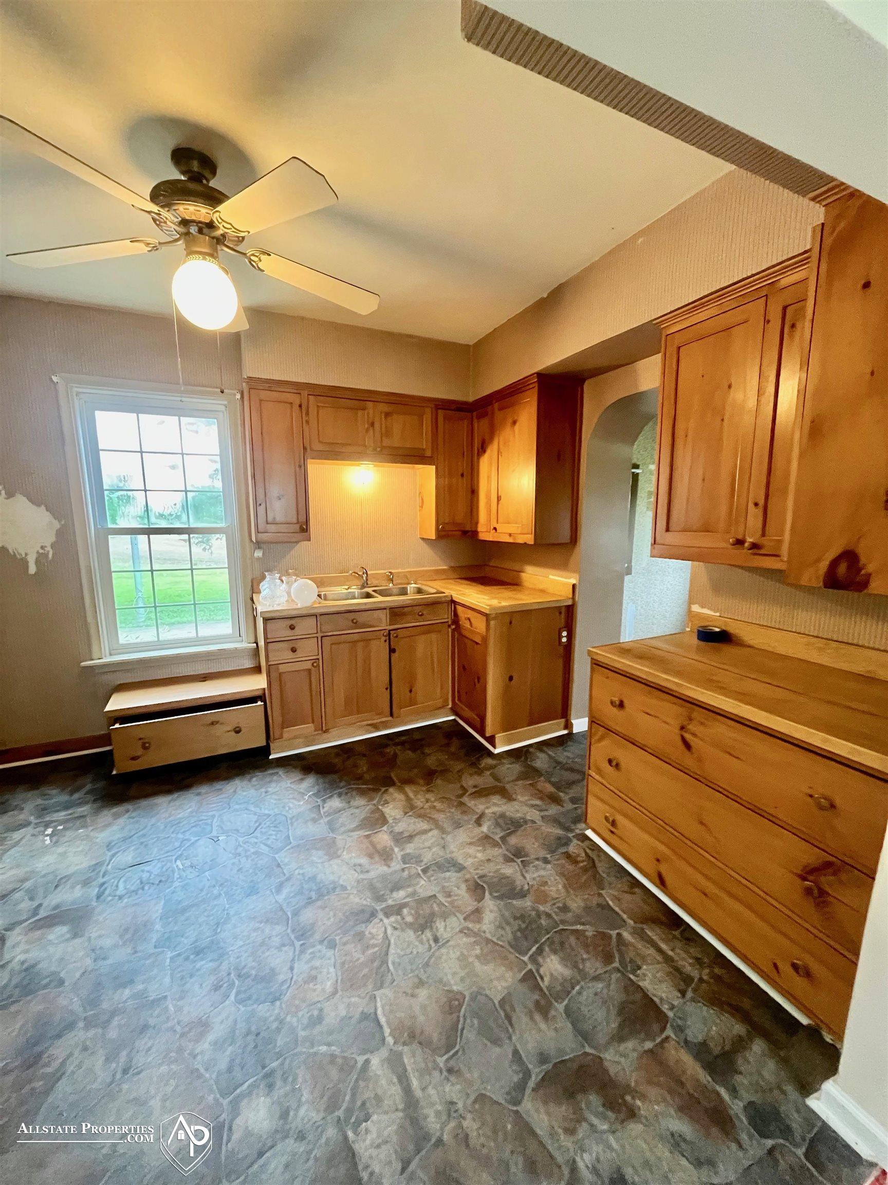 11478 East Carpenter Road Davison, MI 48423 - Photo 20 of 55 50174840-b9f8da24-fc49-4cb9-9c5b-b498c0eccbfc.JPG