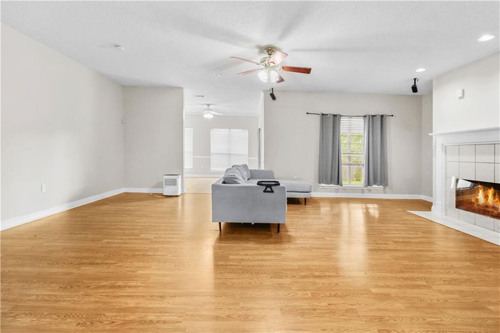 1130 Mary Kevin Drive Slidell, LA 70461 - Photo 3 of 15