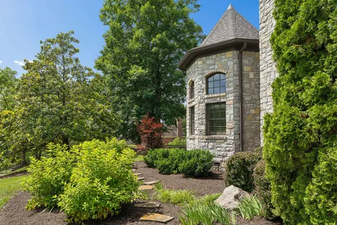 $2,999,999 | 1008 Monroe Lane, Brentwood, TN 37027