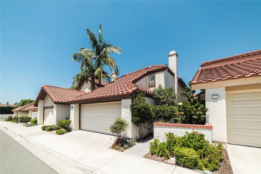 25 Filare Irvine, CA 92620 - Photo 1 of 42