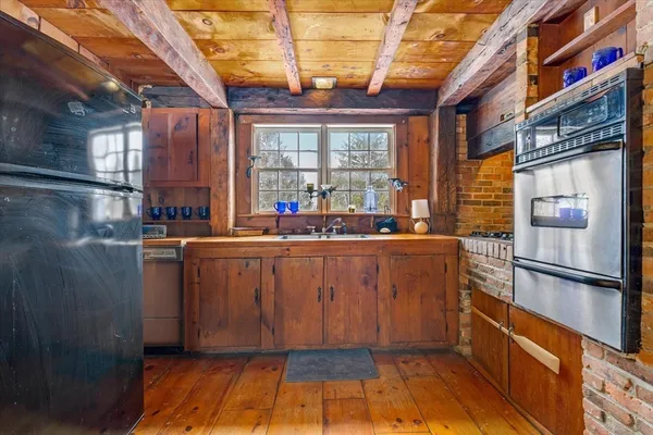 $674,900 | 2 Country Club Drive, Halifax, MA 02338