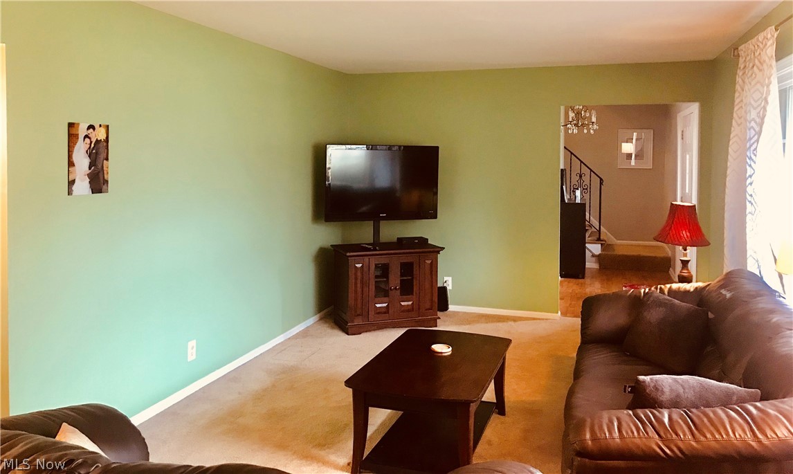 885 South Hametown Road Akron, OH 44321 - Photo 13 of 27
