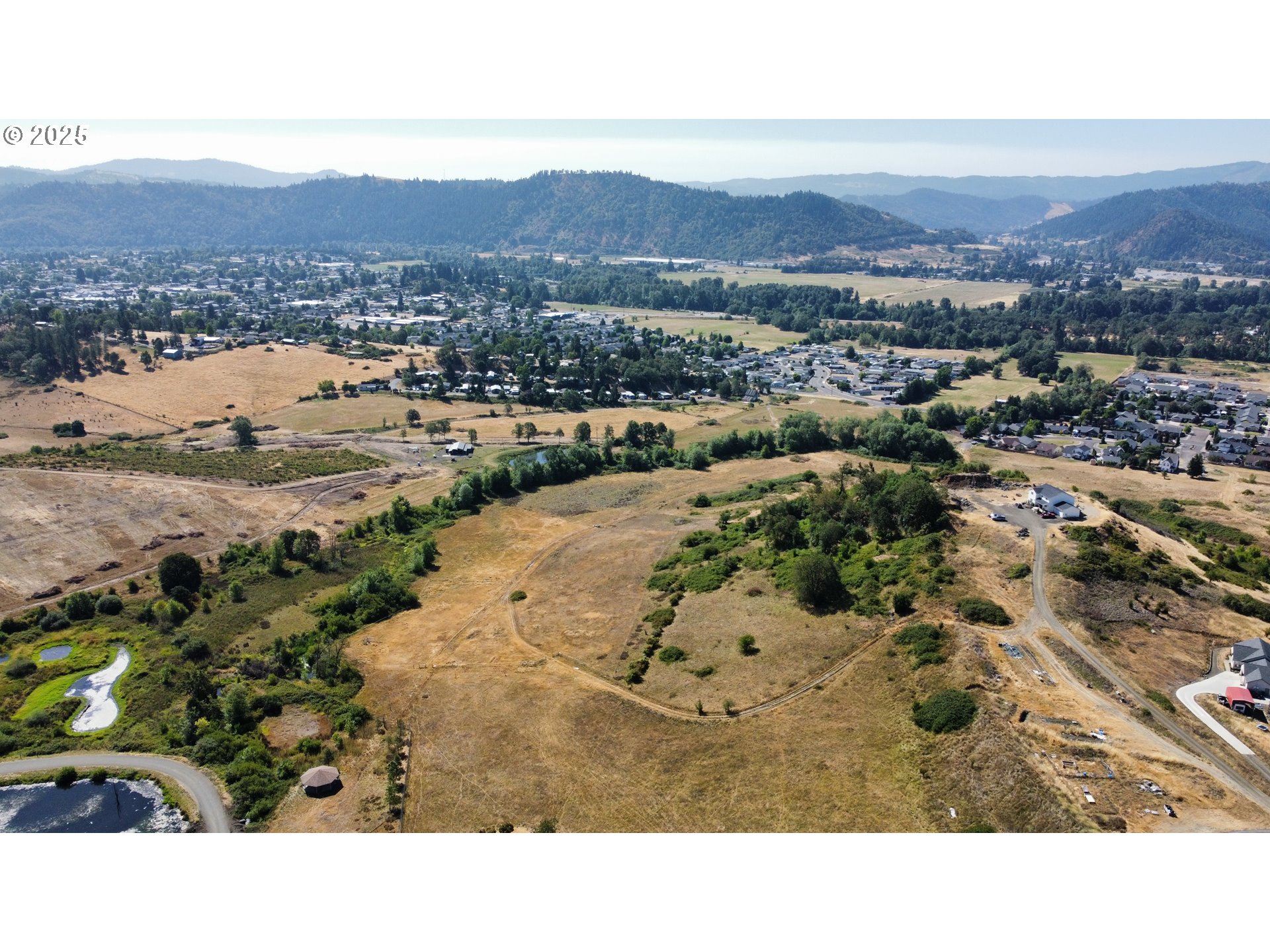 635 Wil Way Winston, OR 97496 - Photo 11 of 45