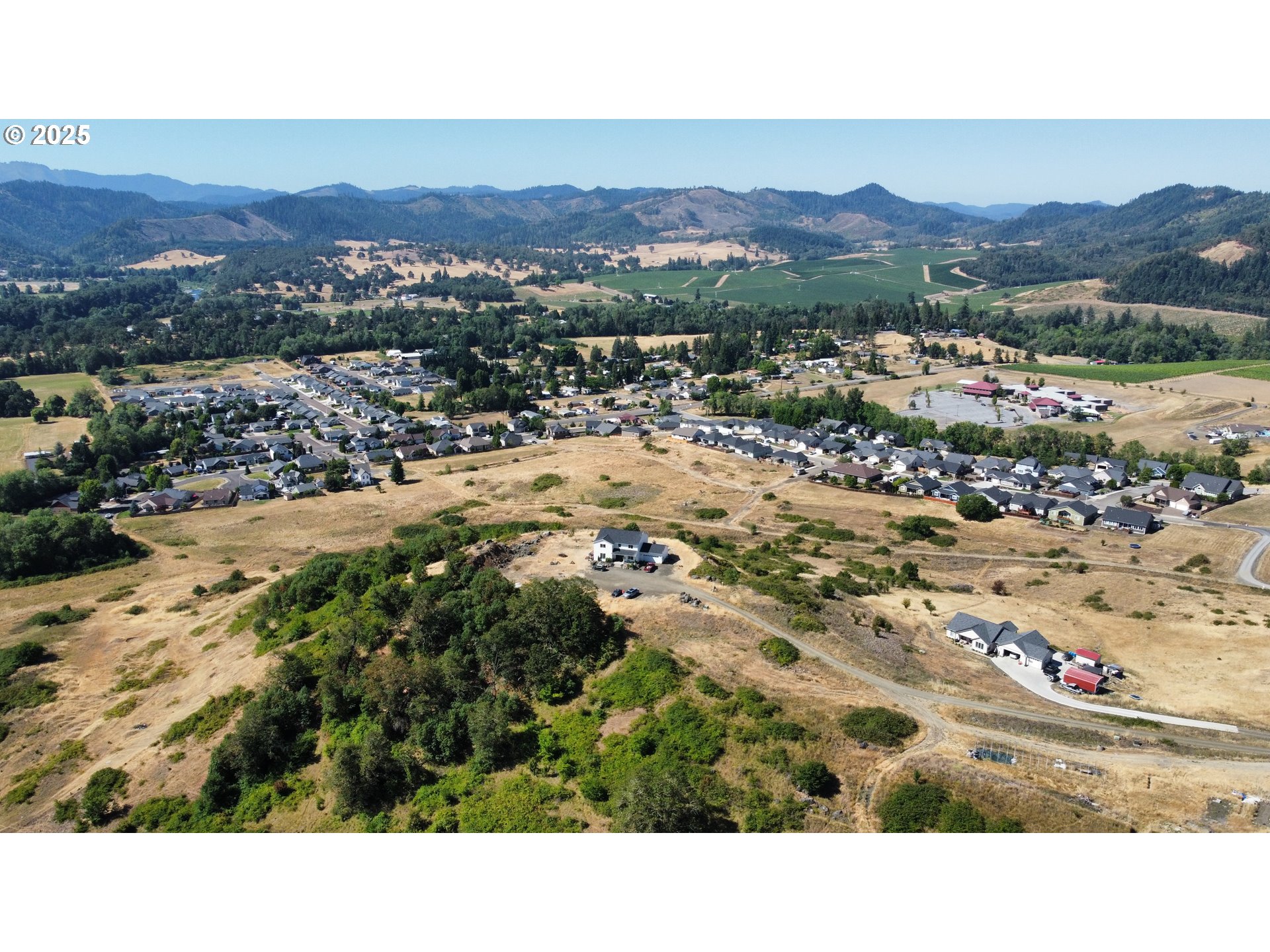 635 Wil Way Winston, OR 97496 - Photo 7 of 45