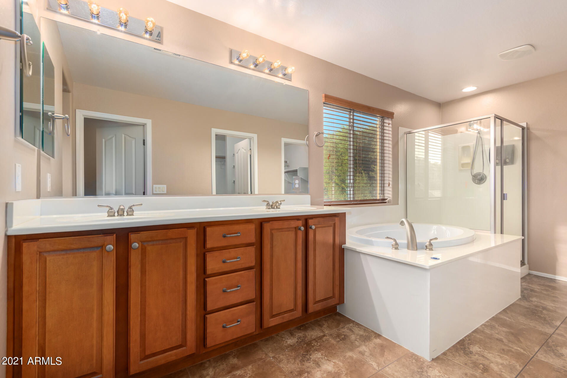 1704 South Rochester Drive Gilbert, AZ 85295 - Photo 32 of 65 39-Rochester
